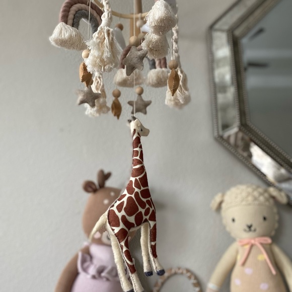 Crib mobile with hanger - Picture 3 of 3